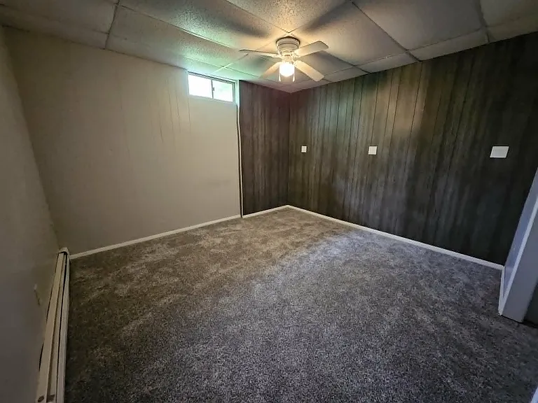 327 Moody St E — Photo 13