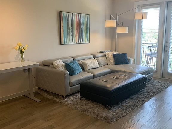 5th image of 1900 Barton Springs Rd Unit 5016