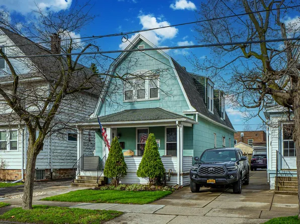 100 Baxter St, Buffalo, NY 14207