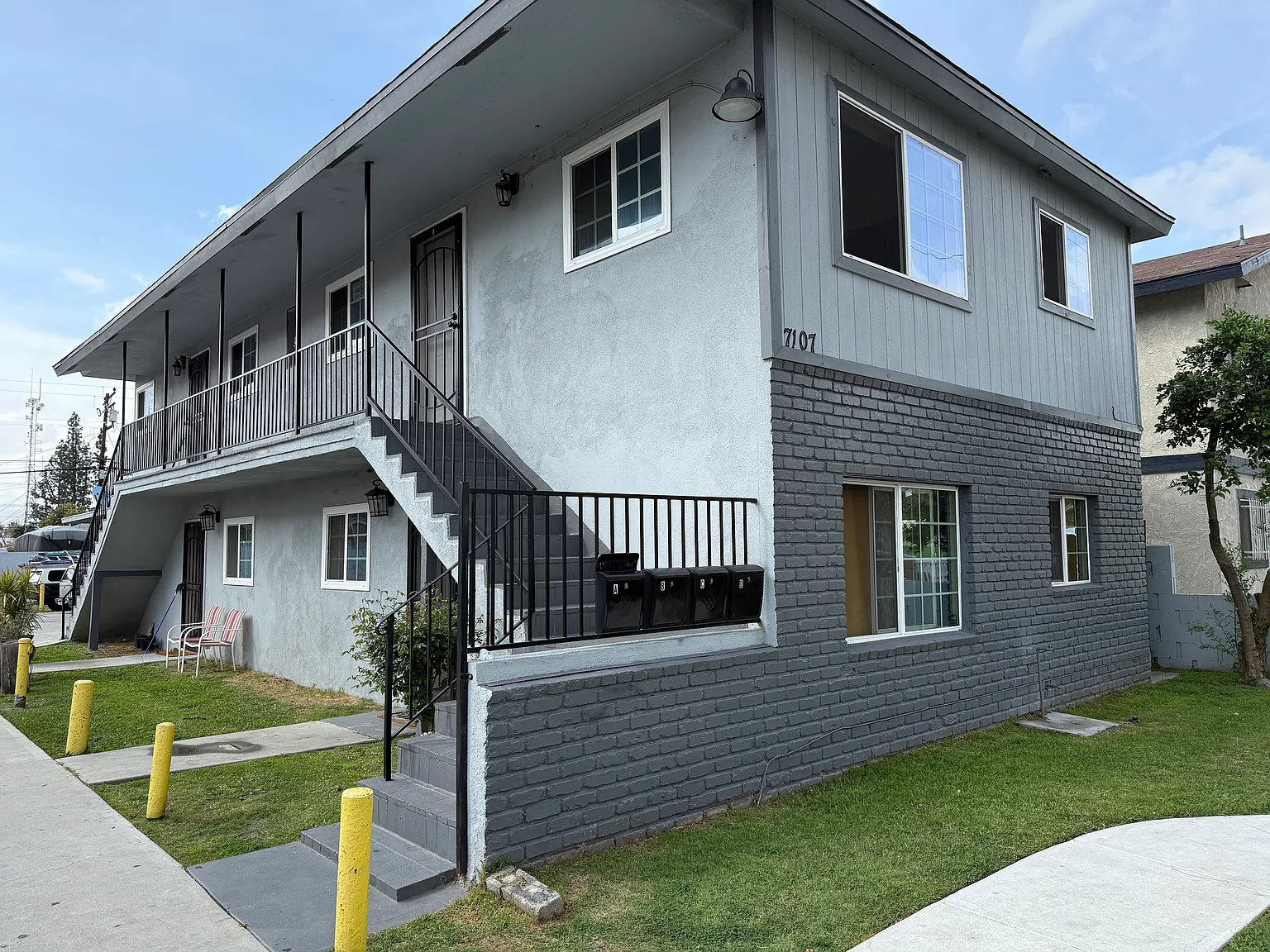 7107 Perry Rd — Photo 1