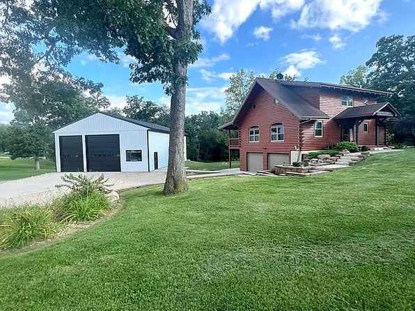 78 135th St, Lisbon, IA 52253