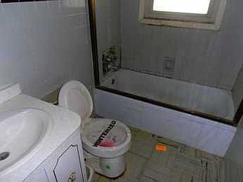 5th image of 2434 Marchmont Dr