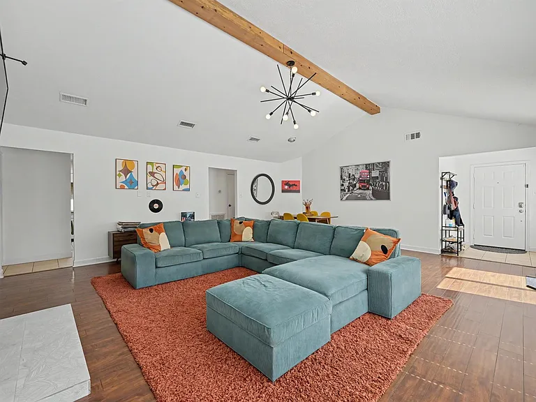 69 Wind Whisper Ct — Photo 8