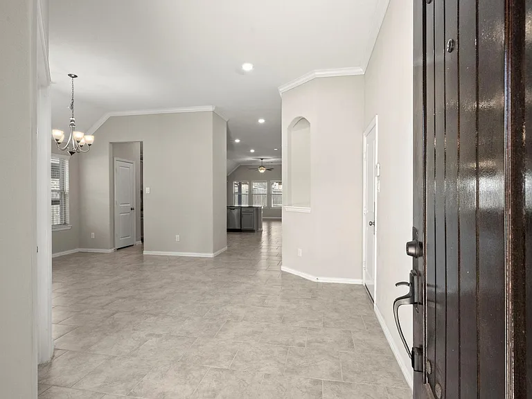 2939 Twin Cove Ct — Photo 3