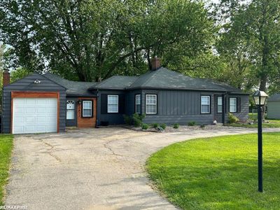 22823 Phelps St, Clinton Township, MI, 48036