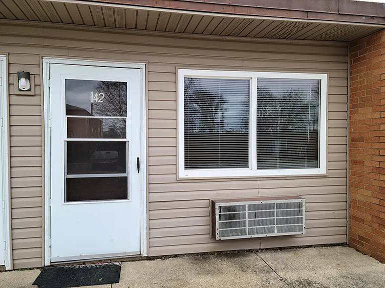 2600 London Groveport Rd #128 — Photo 2