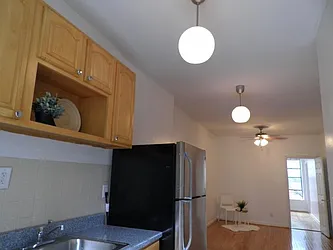 Rented by R New York