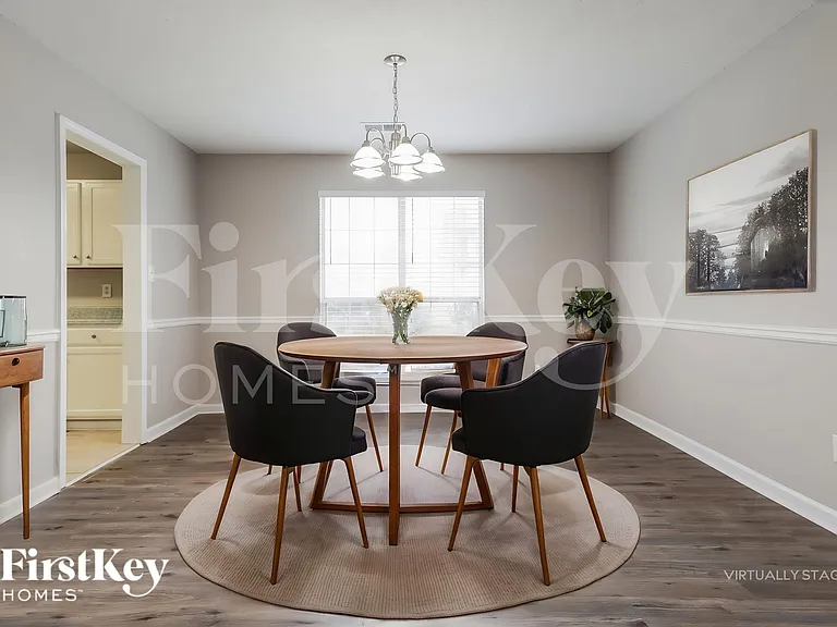 3217 Ivy Lake Ct — Photo 5