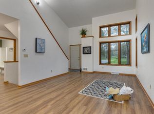 W13204 Klamer Rd, Lodi, WI 53555