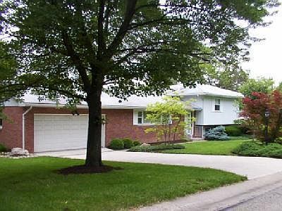 1st image of 14 Piccadilly Dr