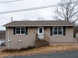 20 Tophill Rd, Bedford, NS B4A3N5
