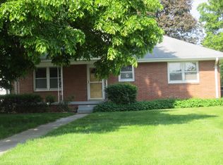 1204 N Leonard Rd, Saint Joseph, MO 64506