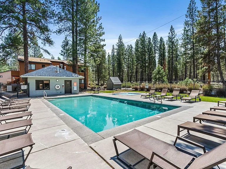 56858 Enterprise Dr — Photo 28