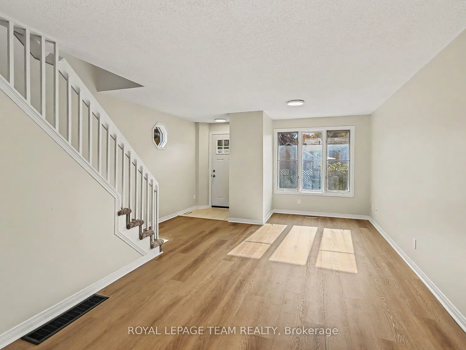 2 bed, $2,300 — Photo 4