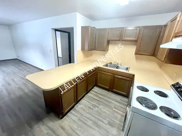 607 W Michigan Ave #11, Norfolk, NE 68701