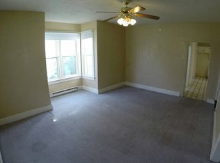 211 W 1st Ave, Flandreau, SD 57028