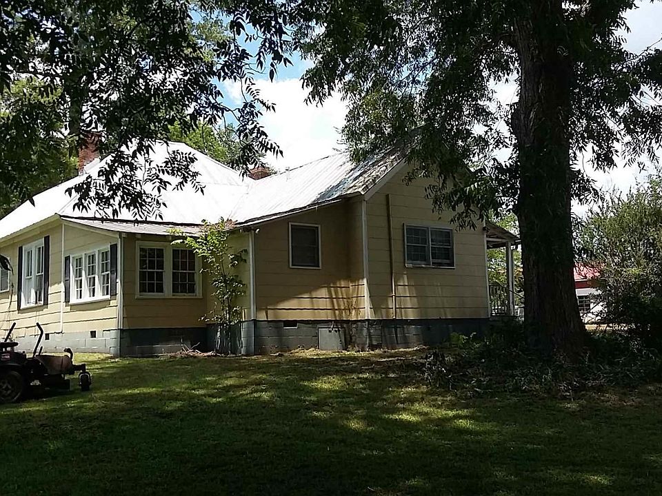 2nd image of 208 Binns St