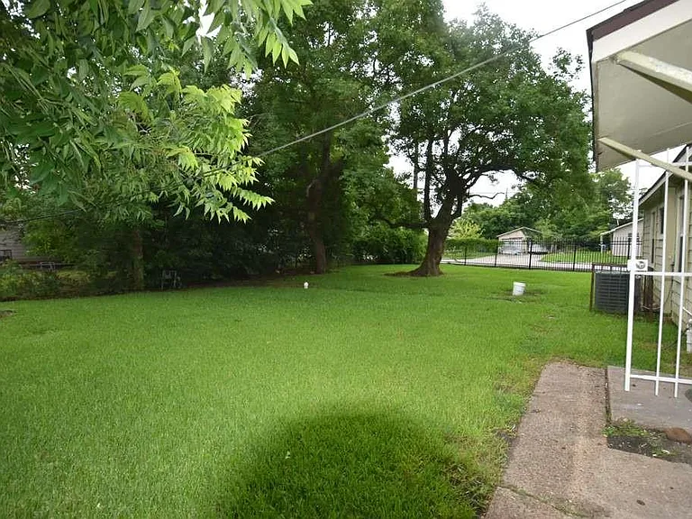 10213 Fairland Dr — Photo 26