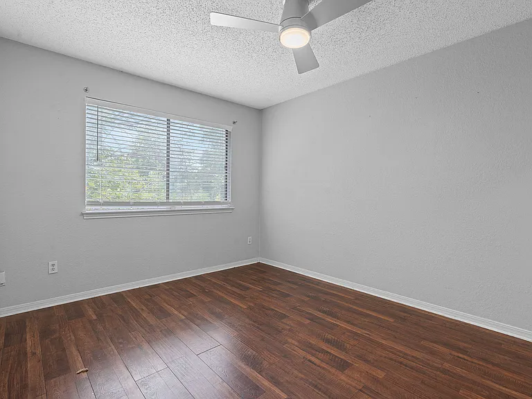 3207 Grooms St #3 — Photo 13