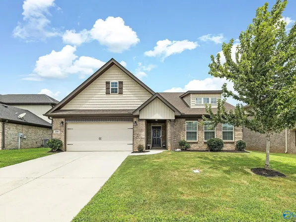 295 Avebury Rd, Meridianville, AL 35759
