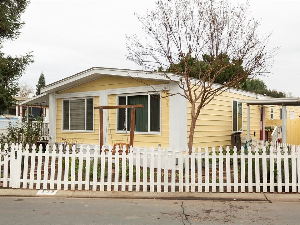 1st image of 9360 N Blackstone Ave #253