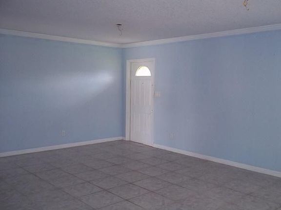 3rd image of 6314 NW 74th Ave
