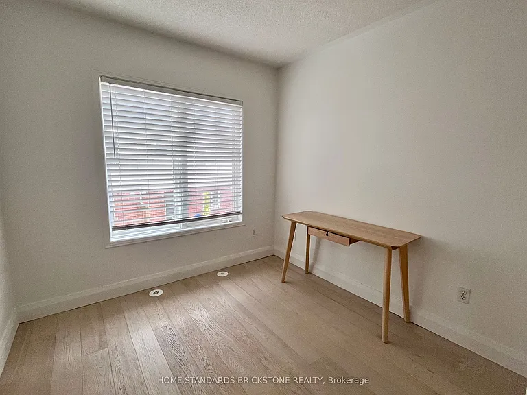 159 10th St #2 — Photo 22