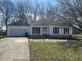 212 Sparrow Cir, Huntsville, AL 35811