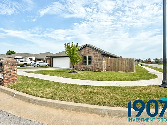 Curb & Side of the House