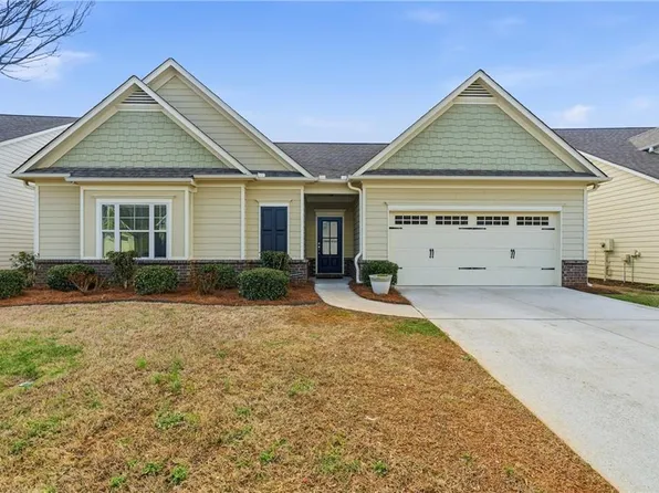 4479 Clubside Dr, Gainesville, GA 30504