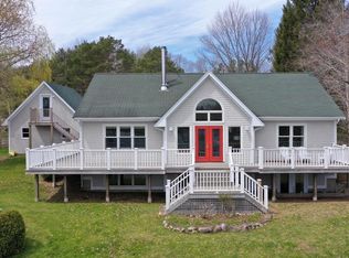 88 Orchard St, Mahone Bay, NS B0J2E0