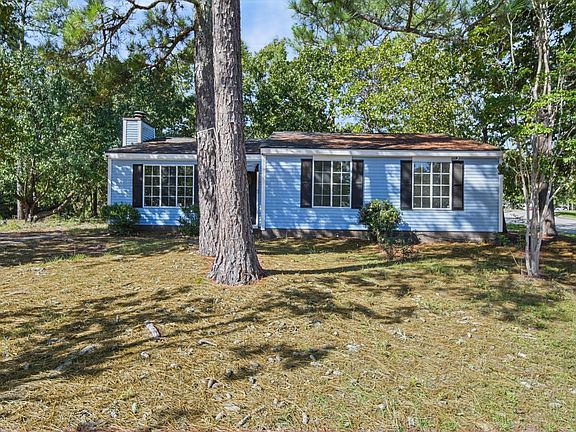 2nd image of 2 Forest Trail Ct