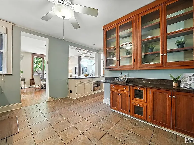 6109 McPherson Ave — Photo 6