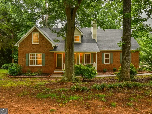 108 Timber View Ct, Lawrenceville, GA 30043