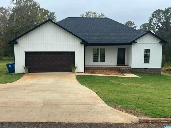 1597 Fairway Dr SW, Jacksonville, AL 36265