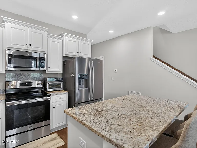 107 Willow Run — Photo 13