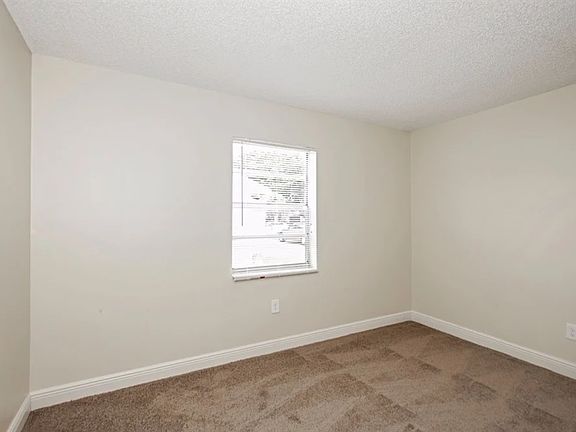 5th image of 16525 SW 76th St