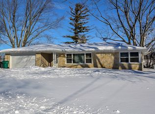 N89W13592 Bonnie Ln, Menomonee Falls, WI 53051