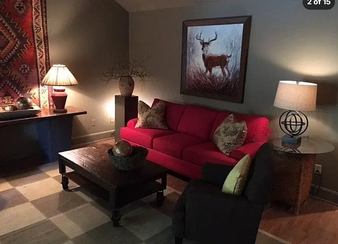 2 bed, 1200 sqft, $2,500 — Photo 2