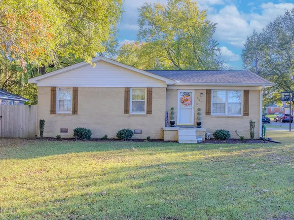 557 Circle Dr, Halls, TN 38040