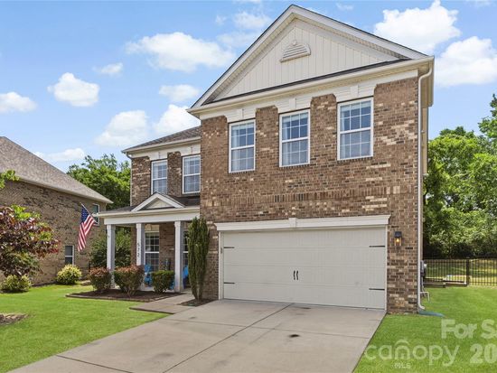 572 Millstream Dr, Rock Hill, SC 29732