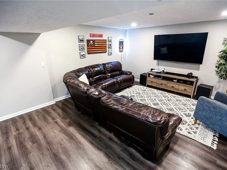 9387 Nash Ln — Photo 37
