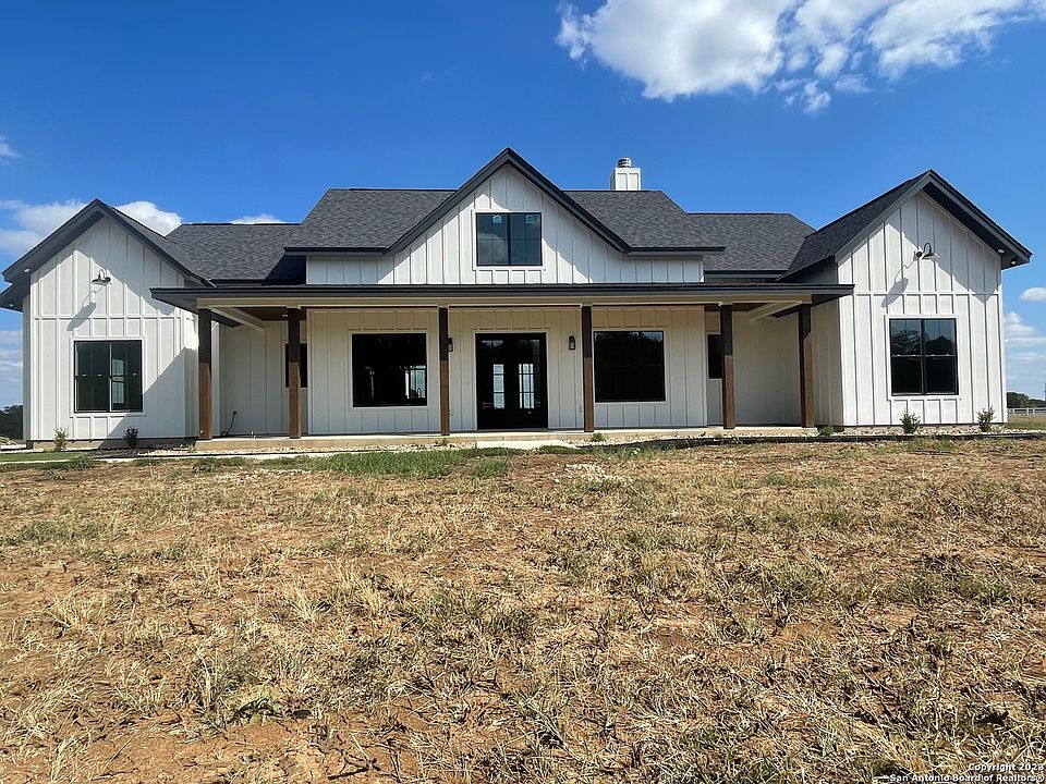 1st image of 28016 COUNTRYSIDE DR