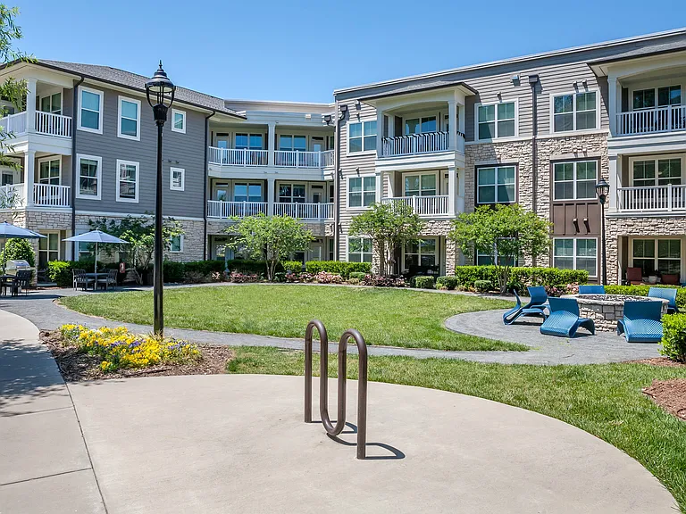 The Flats at Ballantyne Apartments — Photo 13