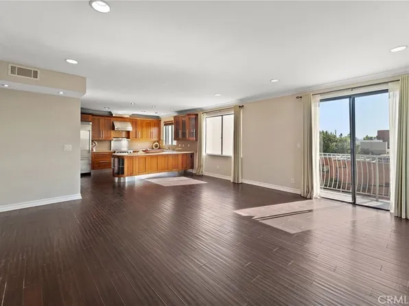 152 S Oakhurst Dr APT 304, Beverly Hills, CA 90212