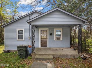 229 W 7th St, Washington, NC 27889