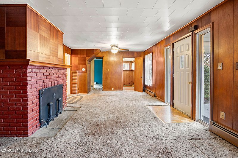 5th image of 378 Kenwood Avenue