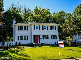 8221 Cottage St, Vienna, VA 22180