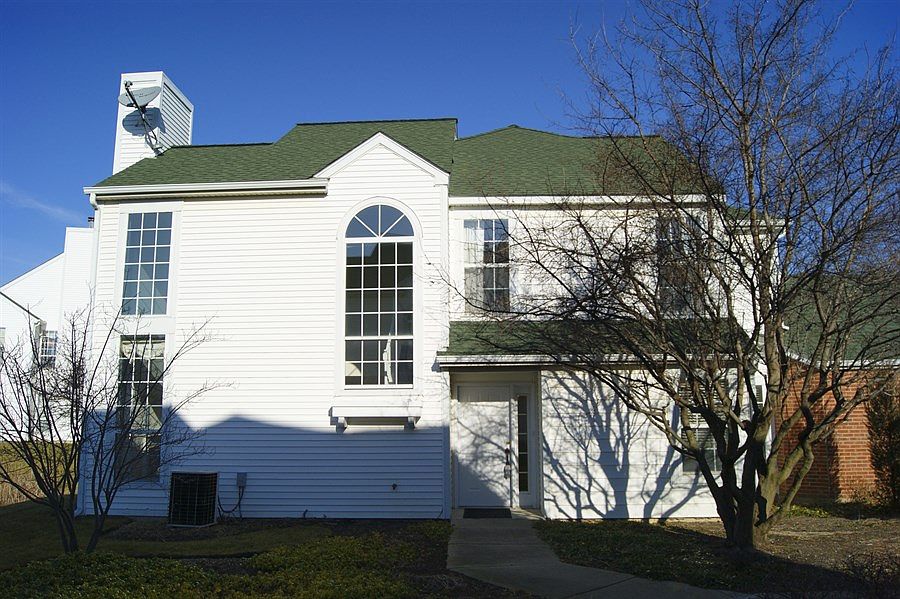 1st image of 139 Pembroke Cir #6