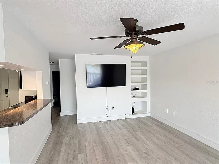 11409 8th St N #1506 — Photo 3